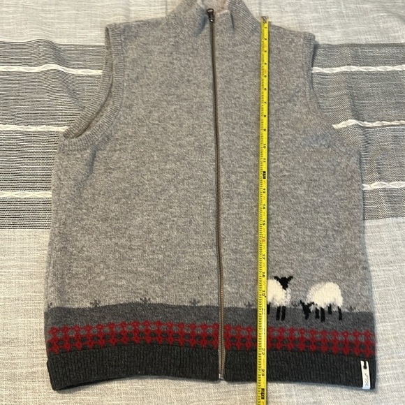 Woolrich sweater vest lambswool featuring cute sheep - Picture 5 of 7